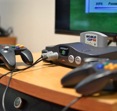 2026’da Retro Rüzgarı Durmuyor: Neden Eski Oyunlara Dönüyoruz?