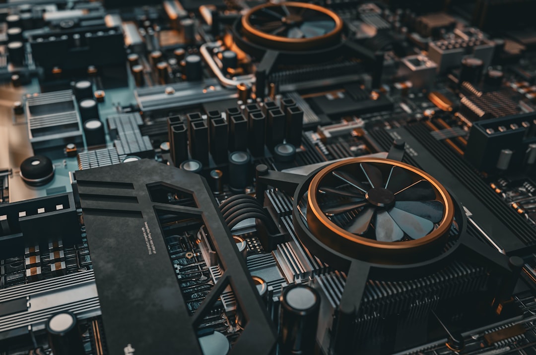 İşlemci savaşları Intel AMD ve Apple rekabeti teknoloji dünyasını şekillendiriyor