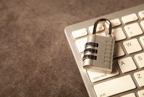 KVKK mesai takibinde biyometrik veri kullanımını yasakladı