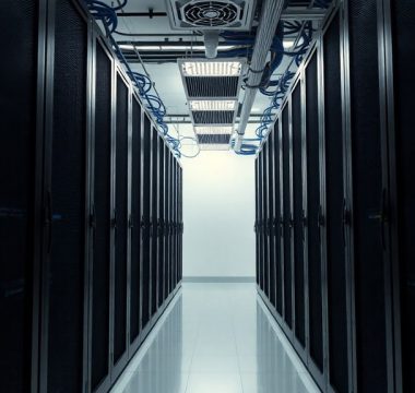 Yapay Zeka Yarışı Kızıştı: OpenAI ve Anthropic 10 Gigawatt Güç İçin Yarışıyor