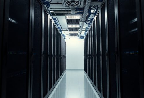 Yapay Zeka Yarışı Kızıştı: OpenAI ve Anthropic 10 Gigawatt Güç İçin Yarışıyor
