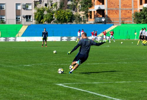 Beşiktaş’ta Alemdar ve Nübel İmzayı Attı, Trossard İçin 20 Milyon Avro Teklif