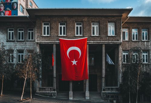 Netflix Türkiye’de Türk Yapımları İçin Yeni Dönem Başladı: Rekabet Kurumu Kararı Etşkisi