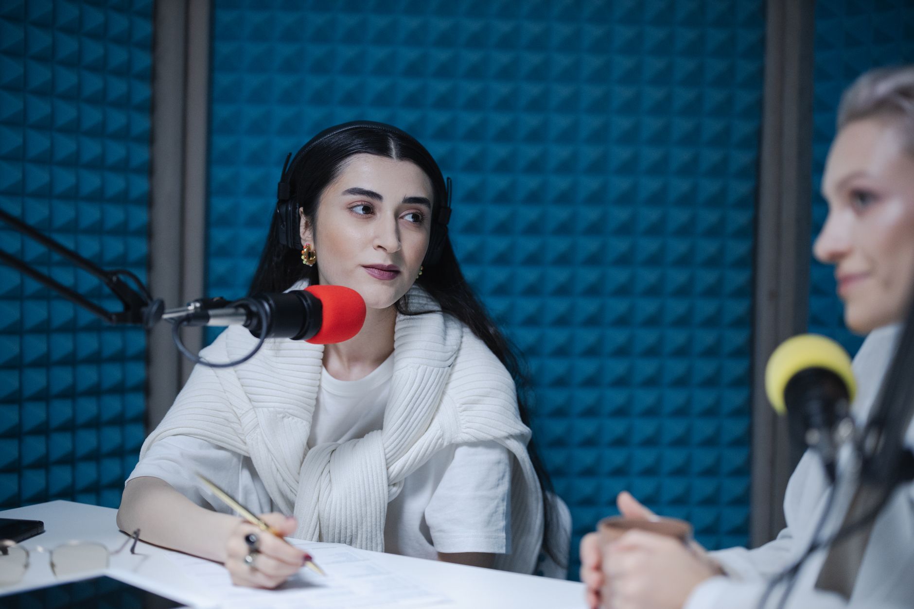 Türkiye’de Podcast Dinleyici Sayısı 15 Milyonu Aştı, Küresel Reklam Geliri 2.5 Milyar Doları Geçti