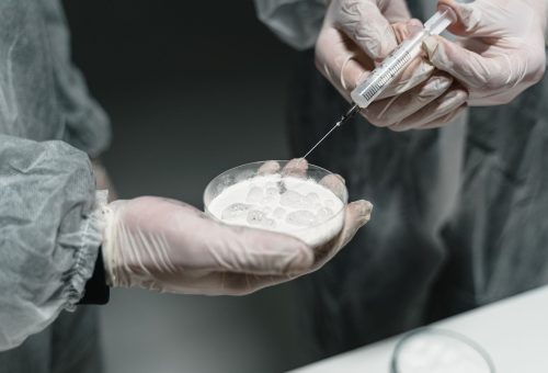 FDA, Casgevy’yi 2 Yaş Üzeri Çocuklara Onayladı: Orak Hücre ve Beta Talasemiye Erişim Genişledi