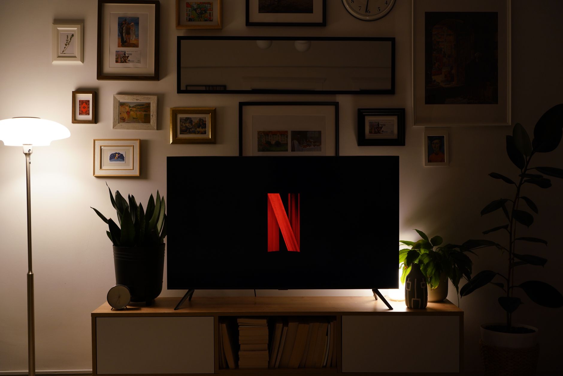 Netflix Q2’de 12,56 Milyar Dolar Gelir Elde Etti; Türkiye’de Dijital Platform Fiyatları Yükseldi