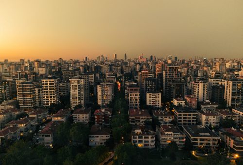 Konut Fiyatları Yıllık Yüzde 52,3 Arttı: Kira Artış Sınırı Devam Ediyor