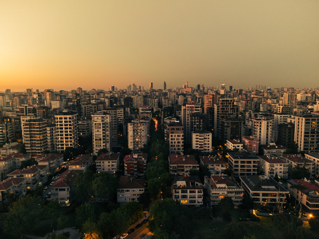Konut Fiyatları Yıllık Yüzde 52,3 Arttı: Kira Artış Sınırı Devam Ediyor