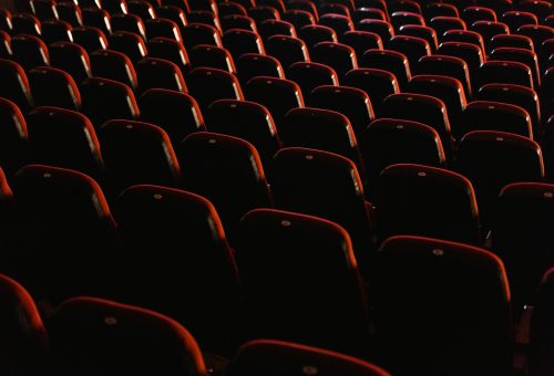 Sinema seyircisi eriyor: Bilet fiyatı 279,3 TL’ye çıktı, yerli film payı %40’a geriledi