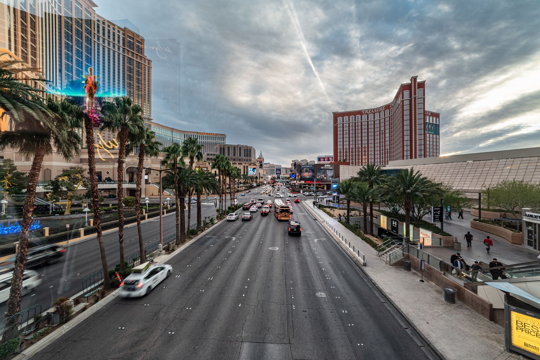 Las Vegas’ta robotaksi dönemi: Zoox, NHTSA onayıyla ücretli hizmete başladı