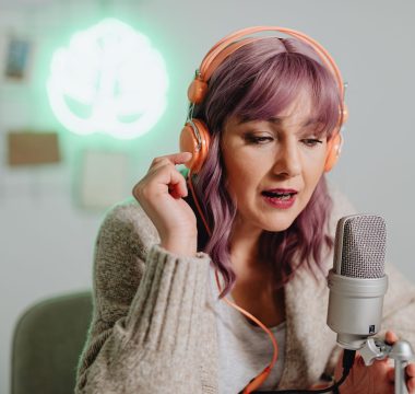 Türkiye’de Podcast Dinleyici Oranı %35’e Yükseldi, Global Pazar 5 Milyar Doları Aştı