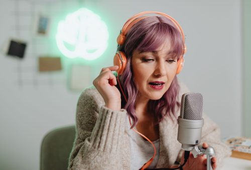 Türkiye’de Podcast Dinleyici Oranı %35’e Yükseldi, Global Pazar 5 Milyar Doları Aştı