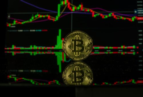 Bitcoin’de Volatilite Son İki Yılın En Düşüğüne İndi: 63.000 Dolar Bandında Büyük Hareket Bekleniyor