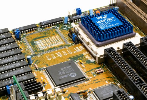 Intel Nova Lake Masaüstüne Öncelik Veriyor, Razor Lake 6 GHz Hızını Aşacak