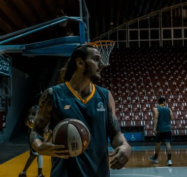 NBA’de Yeni Sezon Takvimi Açıklandı: LeBron James 76ers’ta, Watson $88 Milyona Cavaliers’ta