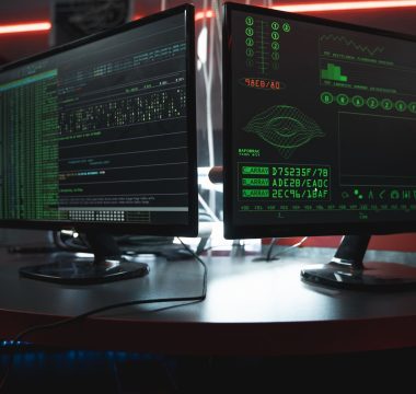 Ağustos Yamaları: Microsoft’ta Aktif İstismar Edilen Sıfır Gün, Linux ve Apple’da Yüzlerce Kritik Açık