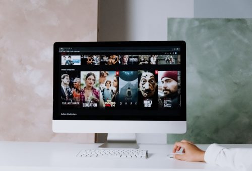 Apple TV+ Türkiye’de iCloud+ Abonelerine Ücretsiz: Pazar Dengelerini Sarsacak Hamle