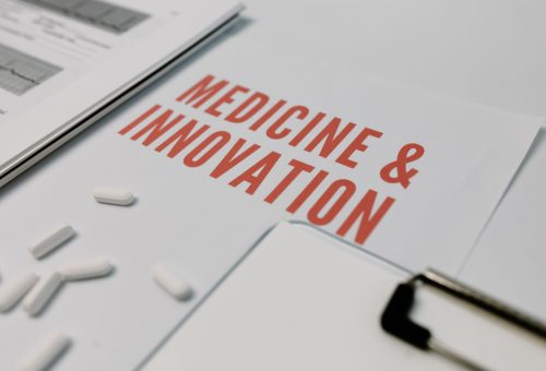 FDA’den Hassas Onkolojide Çifte Atılım: Meme ve Pankreas Kanserinde Yeni Genomik Tedaviler Onaylandı
