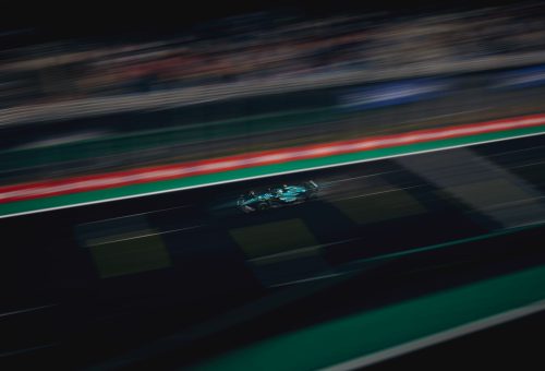 Russell, Azerbaycan GP’yi 0.196 saniye farkla kazandı; Antonelli 302 puanla lider