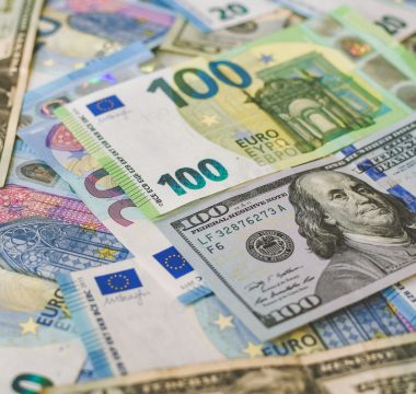 Yabancı yatırımcıdan 18 Eylül haftasında 109,8 milyon dolar hisse satışı, dolar 49,00 TL’ye dayandı