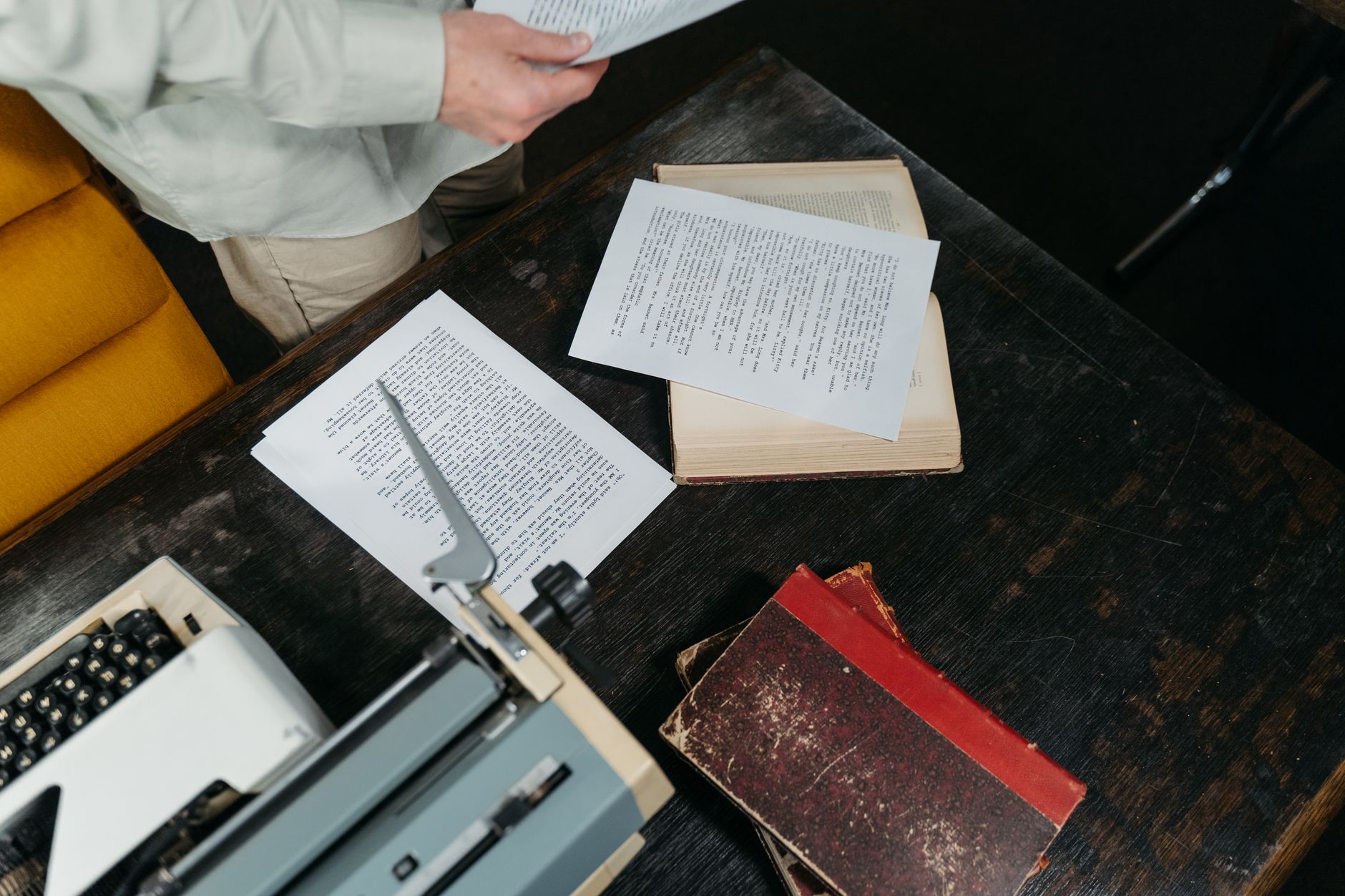 Yapay zeka şirketlerinin kitap avı yayıncılıkta telif tartışmasını büyüttü