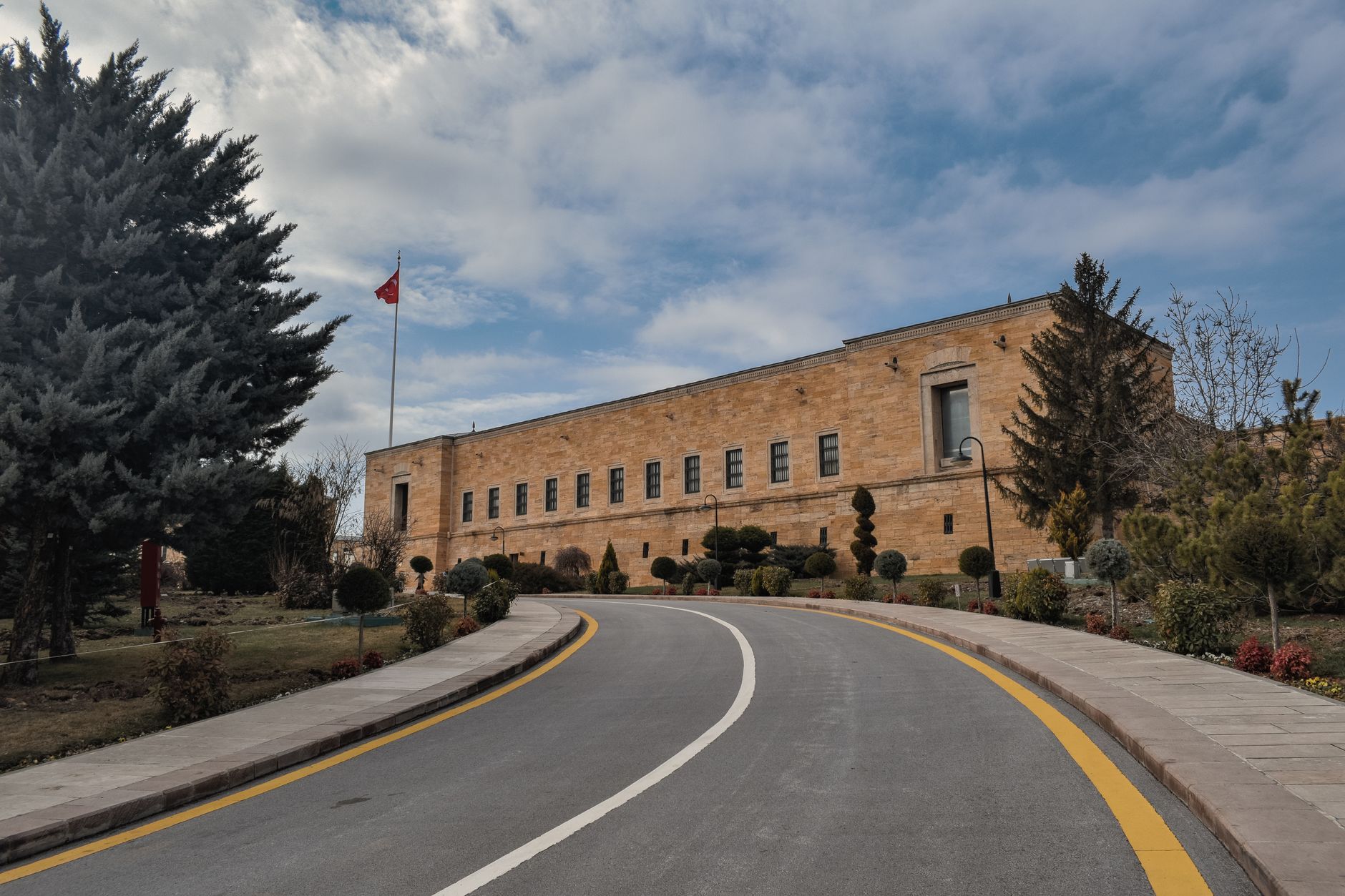 Türkiye Bütçesi Eylül’de 532,2 Milyar TL Açık Verdi, Giderler %34,1 Arttı