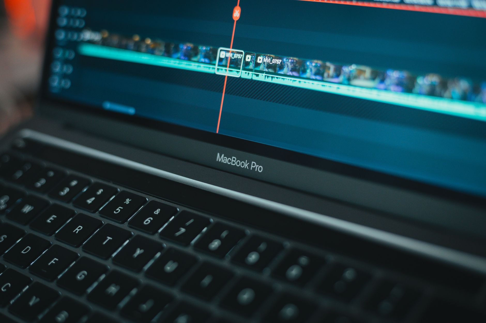 Deepfake Tehdidi Büyürken Yeni Tespit Sistemleri Umut Verdi: 25 Milyon Dolarlık Dolandırıcılık ve %98 Doğruluk