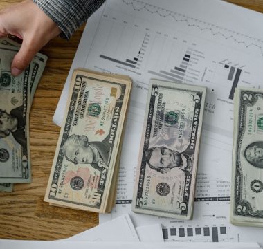 Dolar 49,55 TL’yi Aştı: Yabancı Yatırımcıda %35 Düşüş ve MSCI Uyarısı